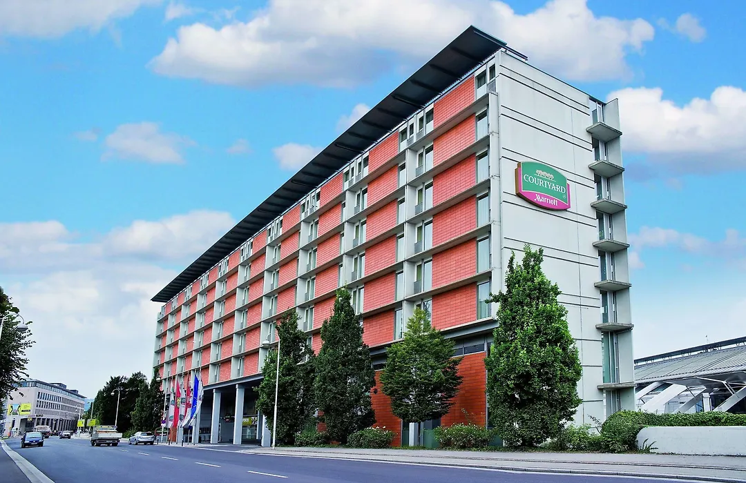 Courtyard By Marriott Linz-1